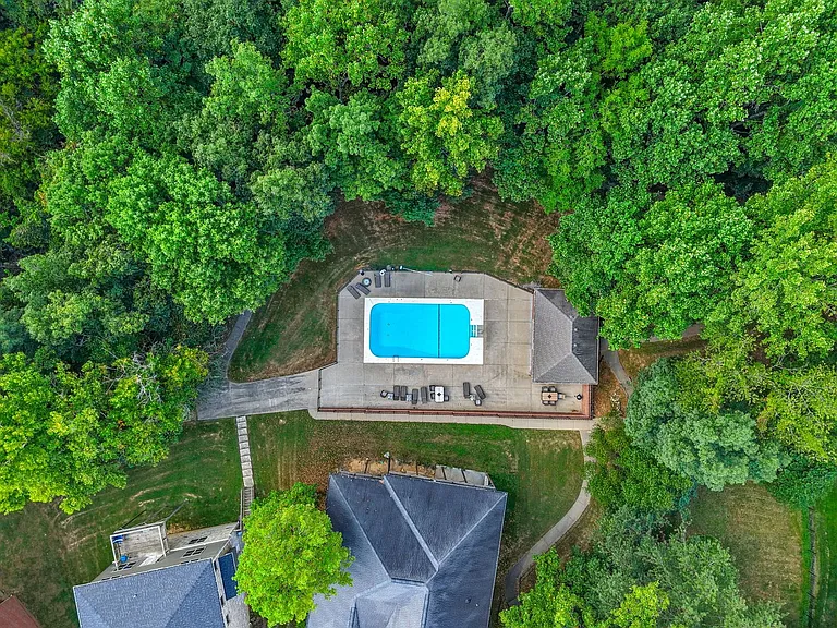 650 Appomattox Ct — Photo 38