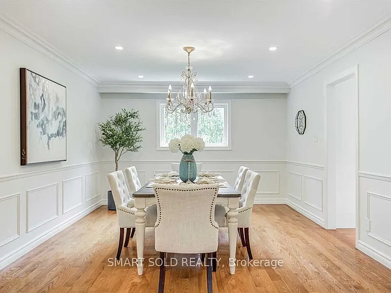 45 Abbeywood Trl #MAIN FLOOR — Photo 9