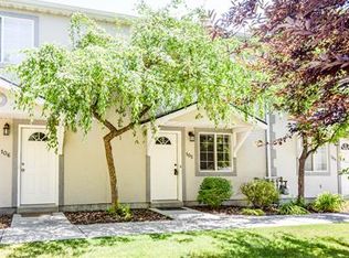 105 Penhurst Pl, North Logan, UT 84341