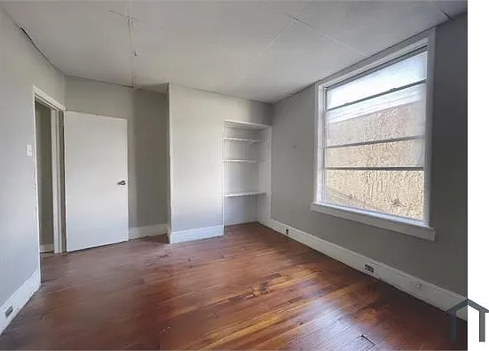 2129 McKean St — Photo 8