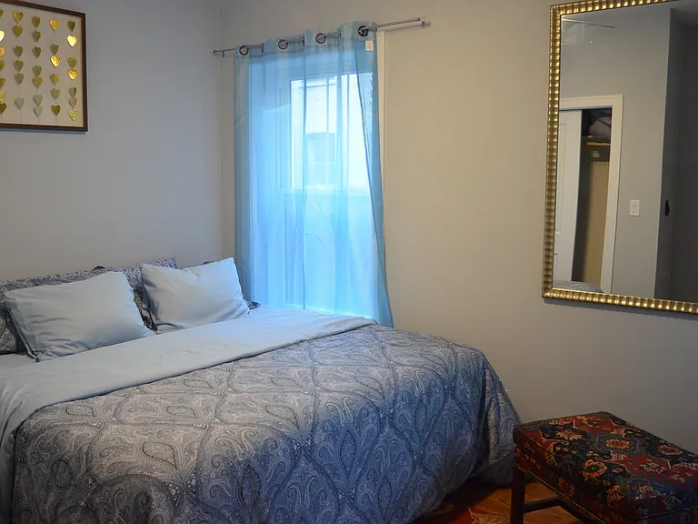 735 W Belmont Ave #1F — Photo 18