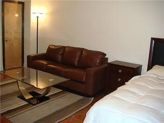 Rented by Luxury Property Group | media 2