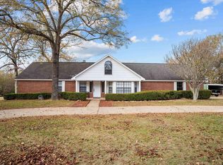 533 Creekwood St, Crockett, TX 75835