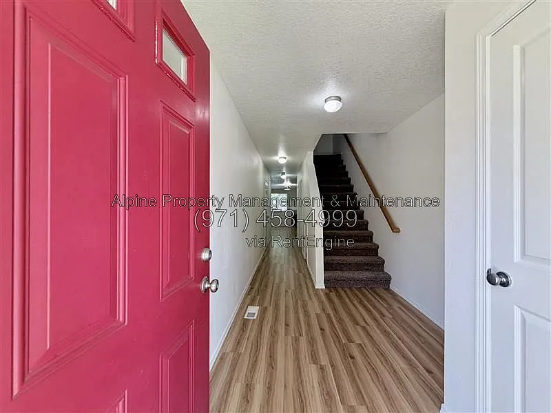4 bed, 1.5 bath, 1407 sqft, $2,325 — Photo 3