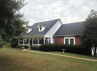 2830 Chimney Springs Rd, Cookeville, TN 38506