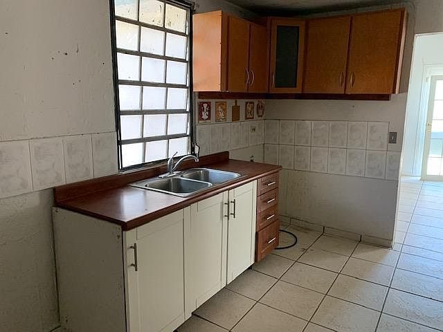 2nd image of 233 Bo Candelaria 233 D Calle Tamarindo