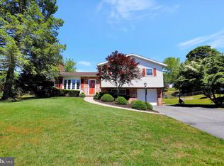 177 Jameslee Dr, Chambersburg, PA 17202