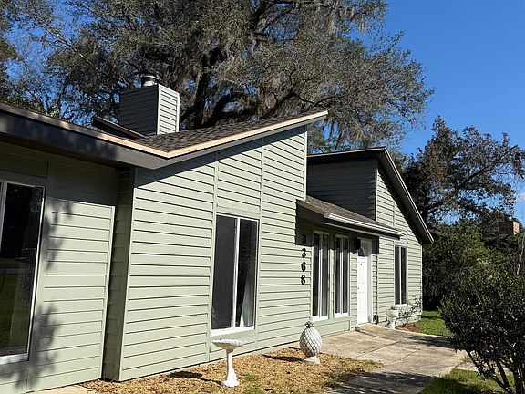 2nd image of 3368 Wood Hill Dr