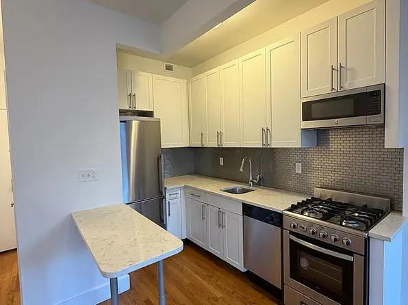 792 9th Avenue image 1 of 4