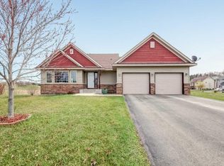 806 Harvest Cir SW, Lonsdale, MN 55046