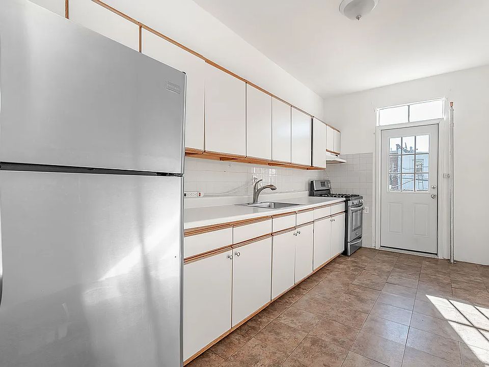 1st image of 32-21 43rd St #2A