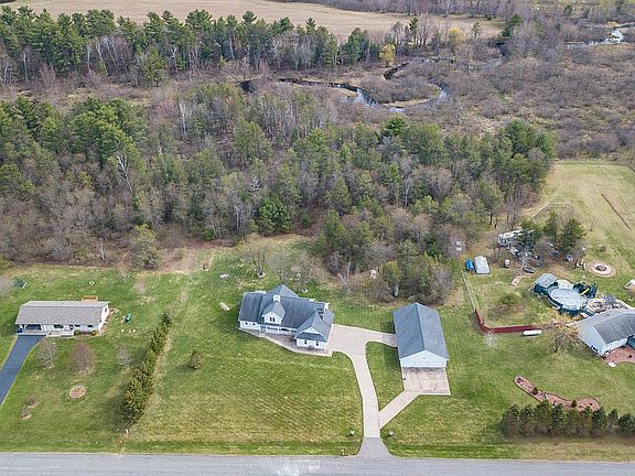 2nd image of 2347 Whitetail Dr