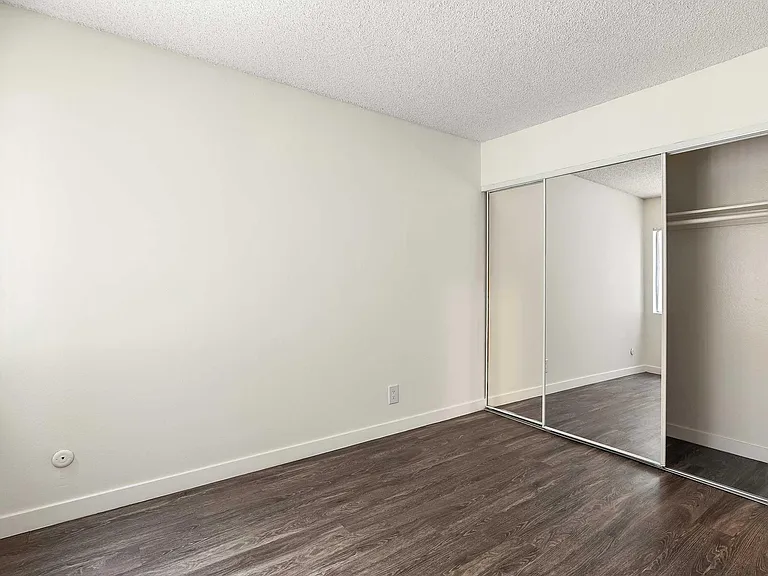Weddington Apartments — Photo 10