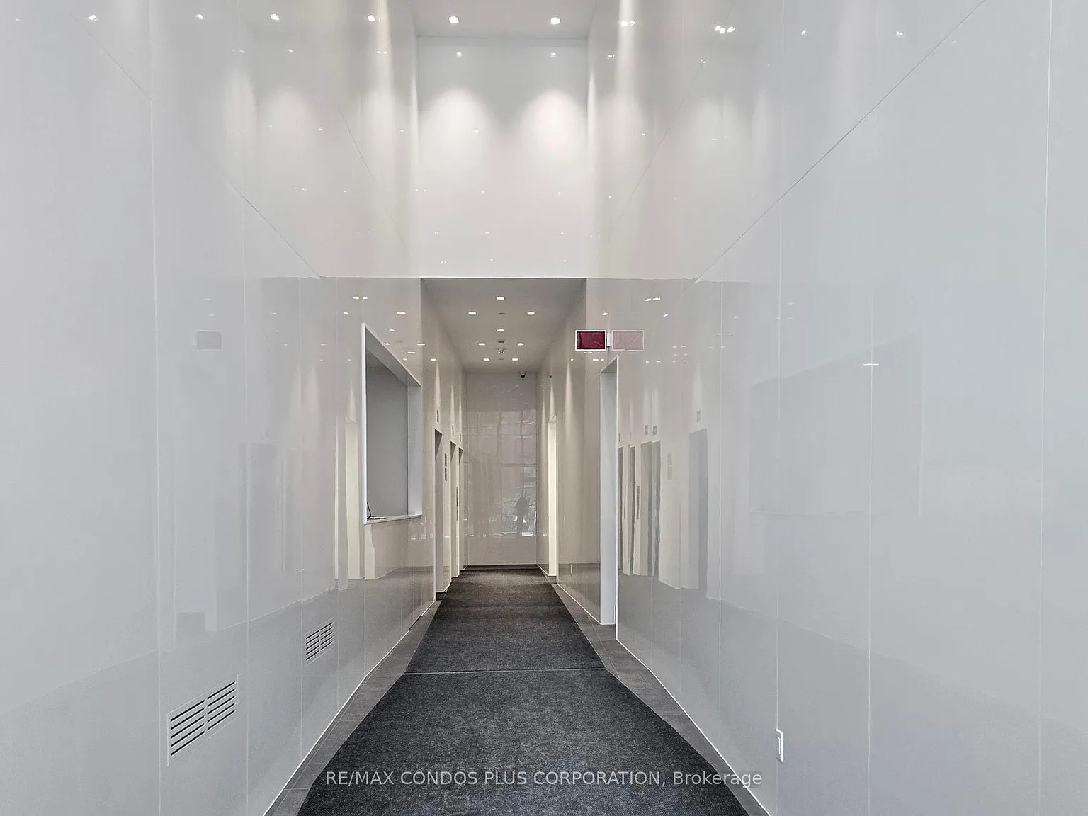 55 Ontario St — Photo 4