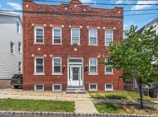 20 Monroe Pl, Montclair, NJ 07042