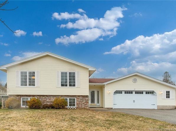 40 Melanie Dr, Quispamsis, NB E2E 1W4