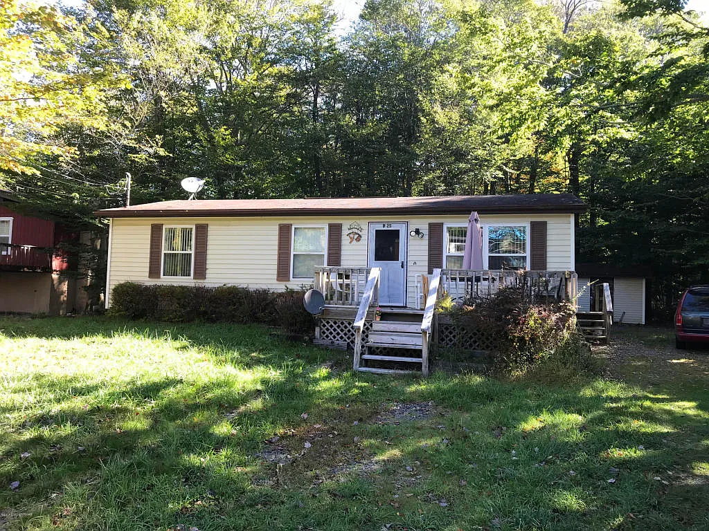 4550 Briarcliff Ter photo 1