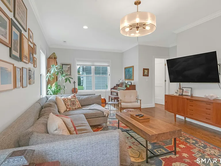 210 High Ridge Ave — Photo 16