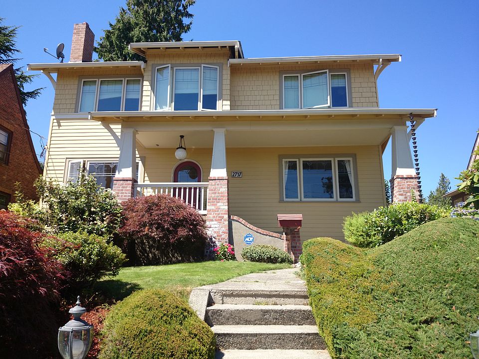2nd image of 2737 37th Ave SW