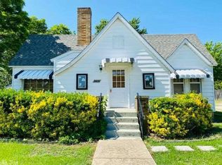 305 W Main St, Mountain View, AR 72560