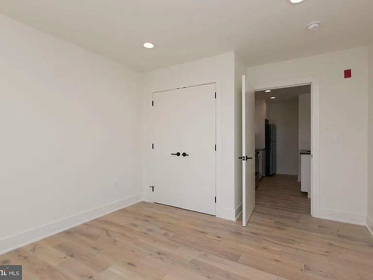2431 Frankford Ave #35-15 — Photo 6