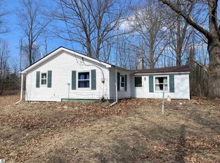 2431 Heath Rd, Lupton, MI 48635