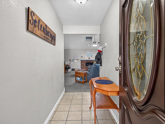 4th image of 1209 Prairie Heights Dr