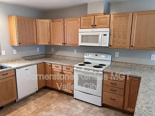 545 4th Ave SW #2 Photo 1