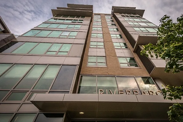 RiverParc at Port Imperial — Photo 47