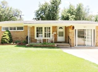 1121 E Alturas Ave, Wichita, KS 67216
