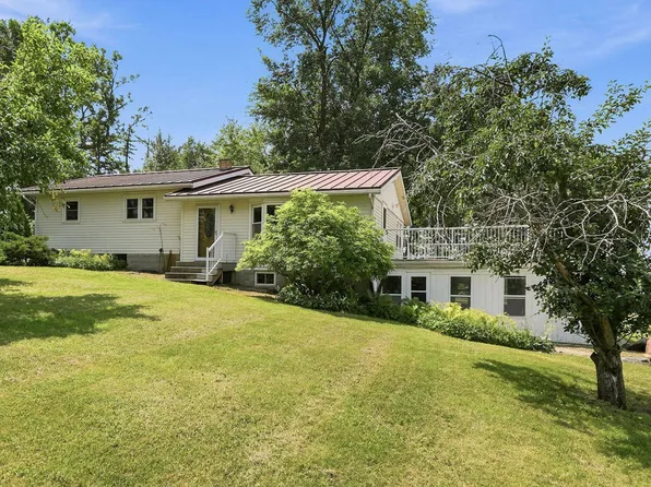 21126 210th St, Hutchinson, MN 55350