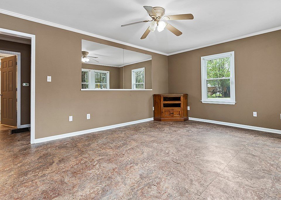 266 S Main St, Donalds, SC 29638 Zillow