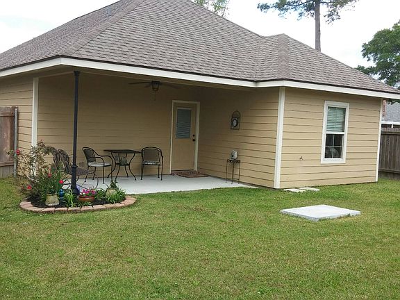 2nd image of 2629 Magnolia Ln