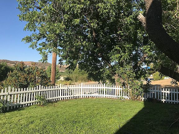 5th image of 15204 Sandrock Dr