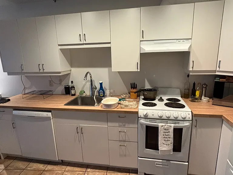 321 Railway St #202 — Photo 1