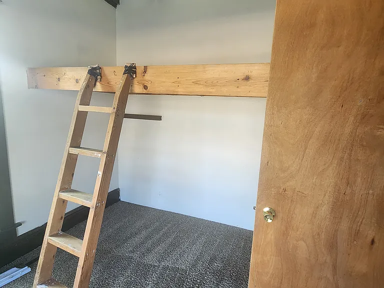 223 Broadway St — Photo 16
