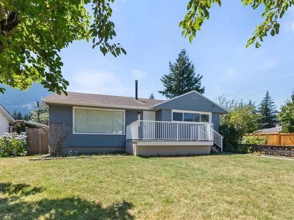 524 Rupert St, Hope, BC V0X 1L4
