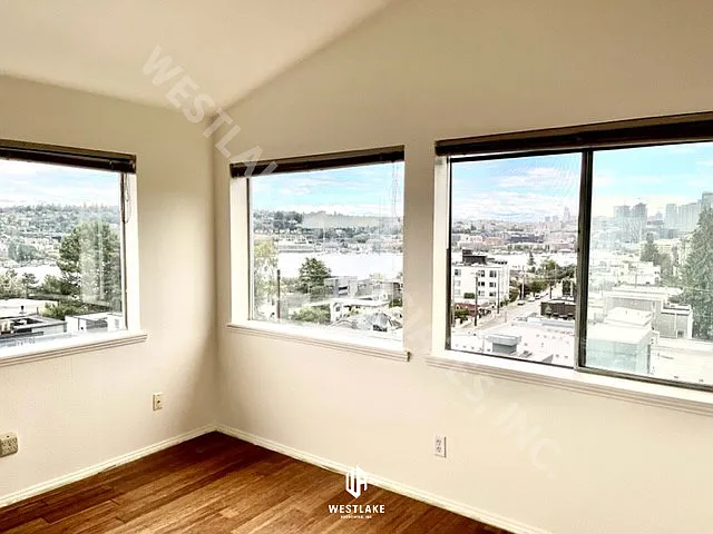 2150 6th Ave N #301 — Photo 2