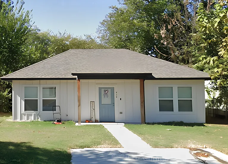 414 N Aydelotte Ave — Photo 1