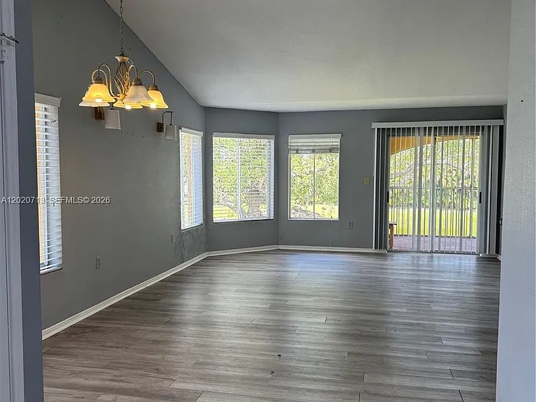 2301 NW 33rd St #107 — Photo 34