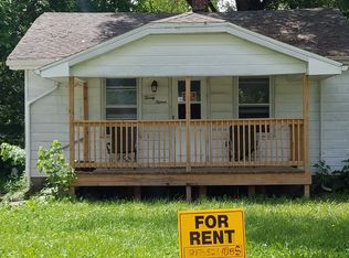 2015 E Lawrence St, Decatur, IL 62521