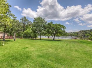 482 W Lakeview Dr, Trinity, TX 75862