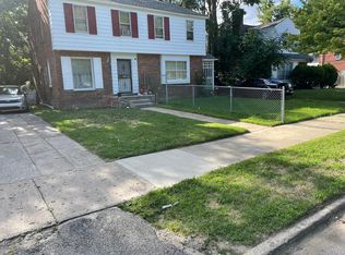 19201 Meyers Rd, Detroit, MI 48235