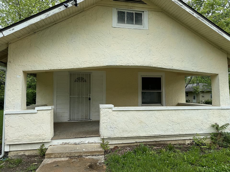 1st image of 1708 E 89th St