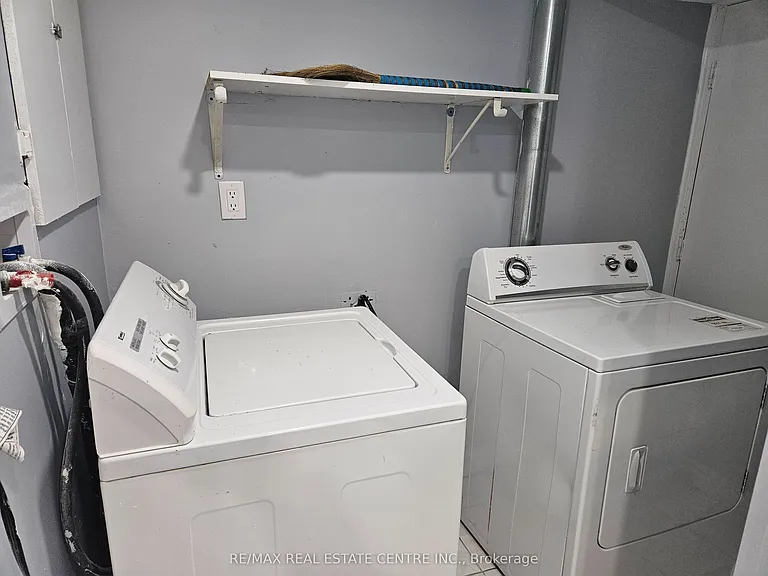 55 Tulip Dr #BASEMENT — Photo 11