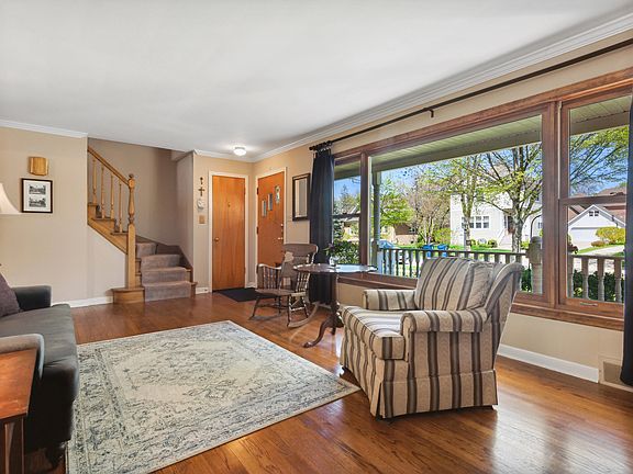 3rd image of 234 E Niagara Ave
