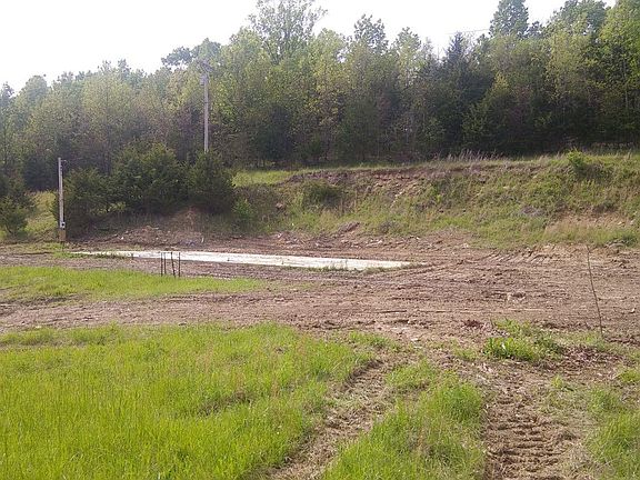 2nd image of 10135 State Highway 392