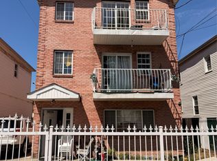 10524 170th St #3, Jamaica, NY 11433