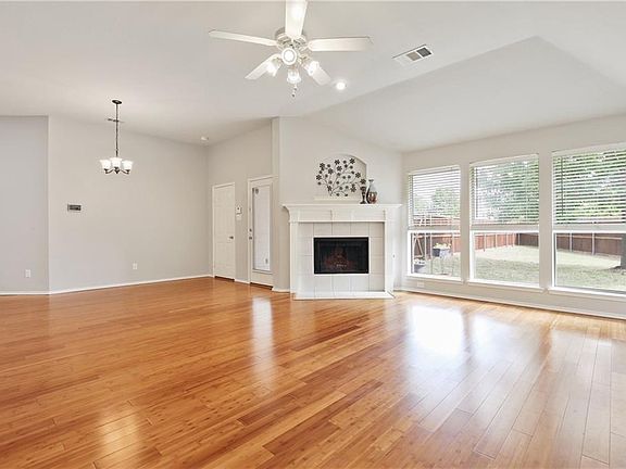 5th image of 3417 Timber Brook Dr