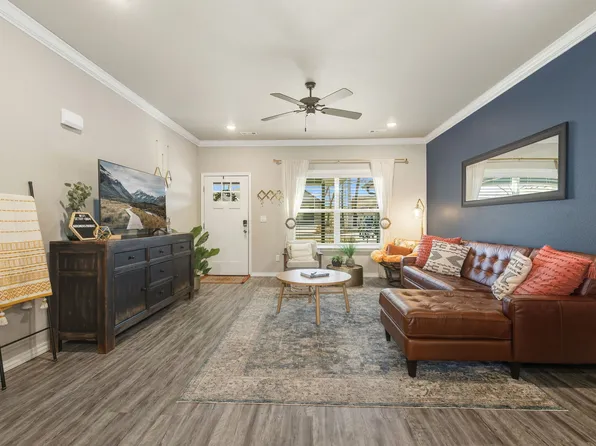 (undisclosed Address), Bella Vista, AR 72715